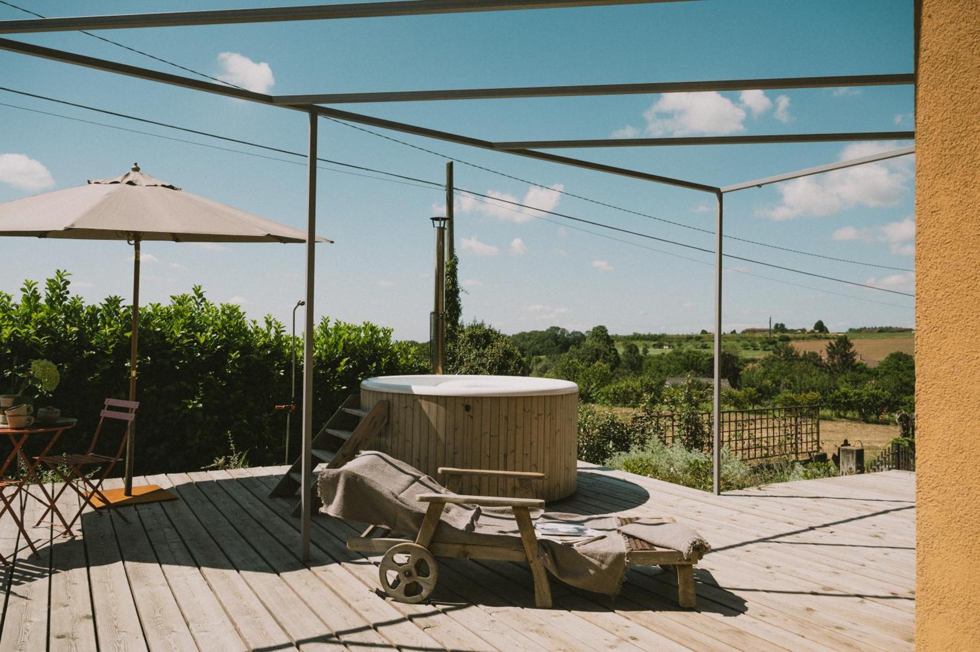 Bed and Breakfast Casa Kiko Pecetto Exterior foto